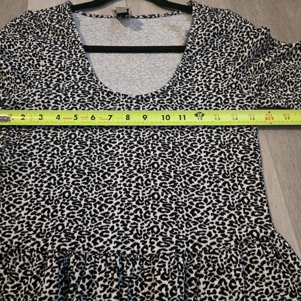Maeve Leopard Print Peplum Top Black White Short Sleeve Size Large - Picture 8 of 10